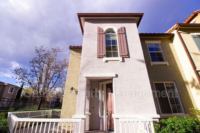 Building Photo - 28215 Canterbury Ct
