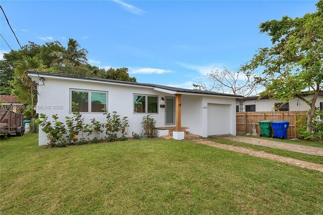 Foto del edificio - 3050 SW 23rd Terrace