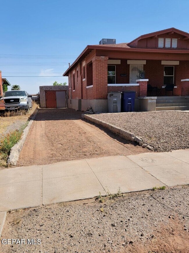 Building Photo - 3716 Jackson Ave
