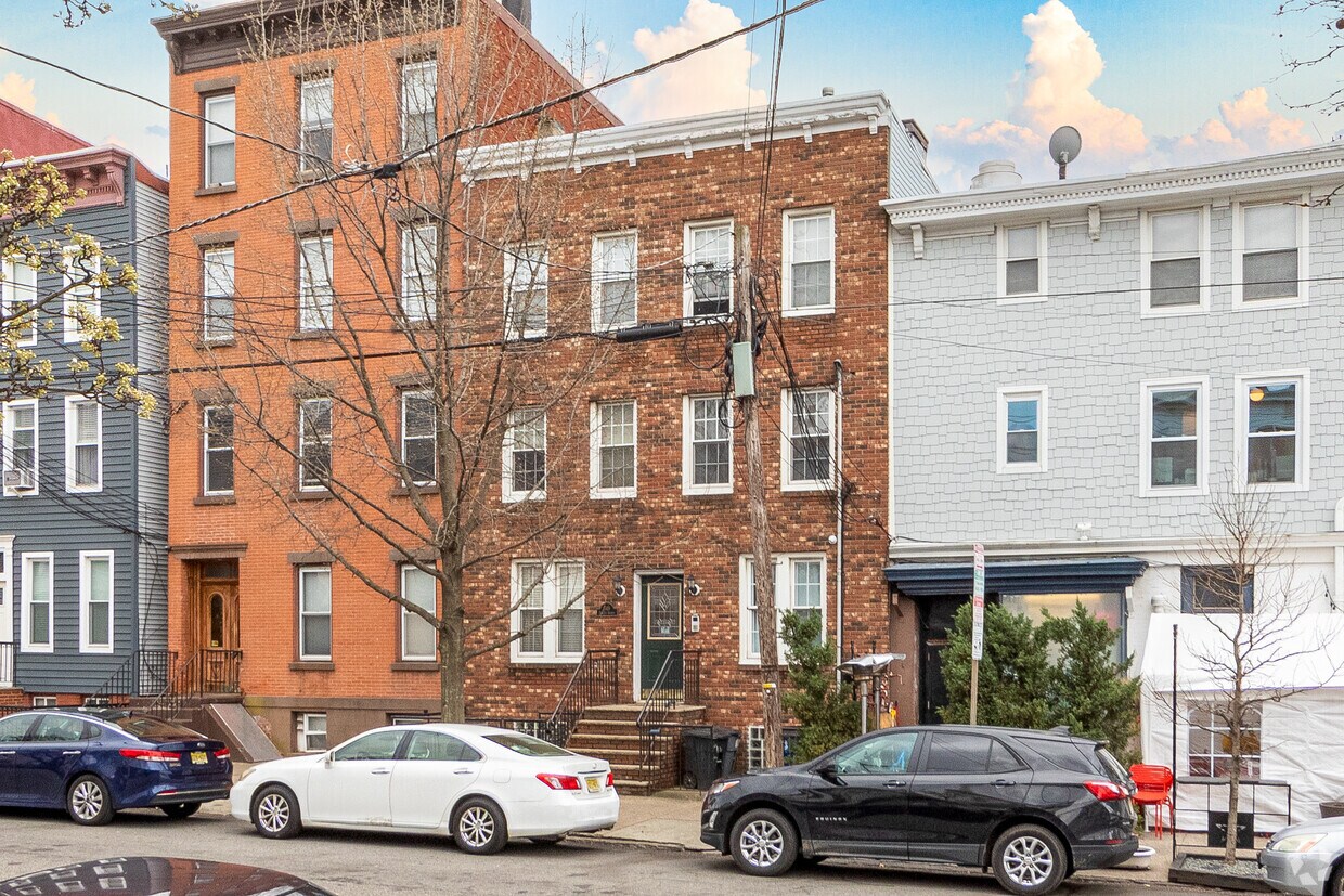 349 Pavonia Ave, Jersey City, NJ 07302 Apartments in Jersey City, NJ