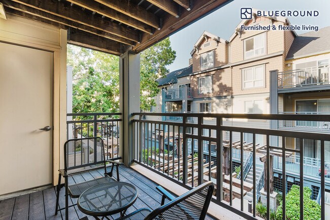 Foto del edificio - 1220 N Fair Oaks Ave