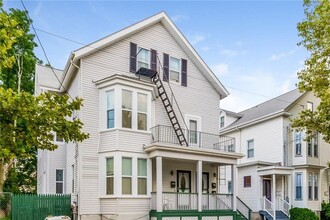 Building Photo - 198 Camp St