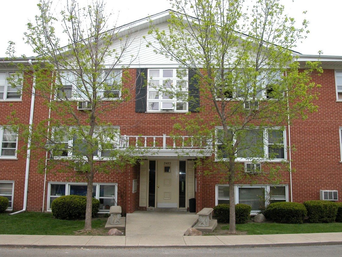 Primary Photo - Prairie Manor Apartments