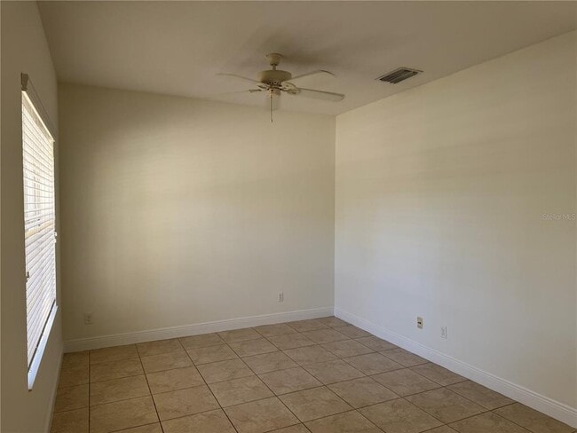 Foto del edificio - 11765 Forest Park Cir