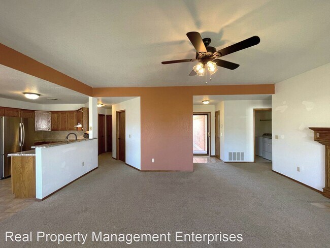 Foto del edificio - 3 br, 2 bath House - 213 Harrogate Dr.