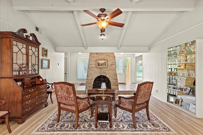 Foto del edificio - 2906 Whitemarsh Cir