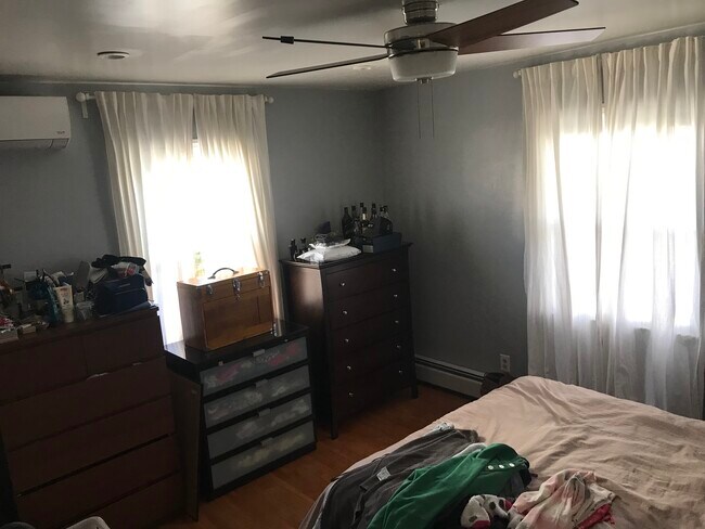 Bedroom 1 - 356 Mola Blvd