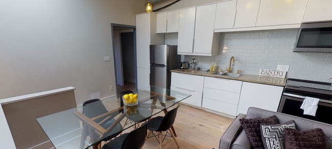 Open Kitchen - 1015 P St NW