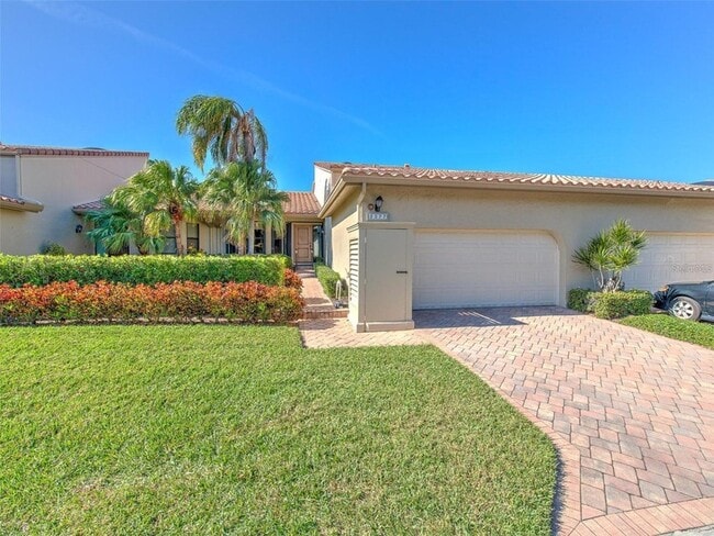 Foto del edificio - 2377 Harbour Oaks Dr