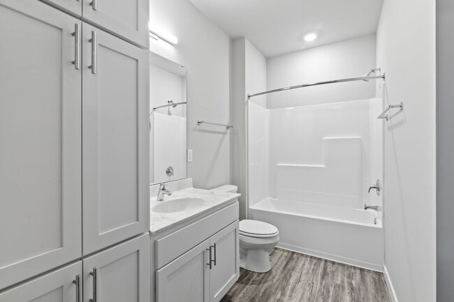 Interior Photo - Rock Pointe Village I LLC