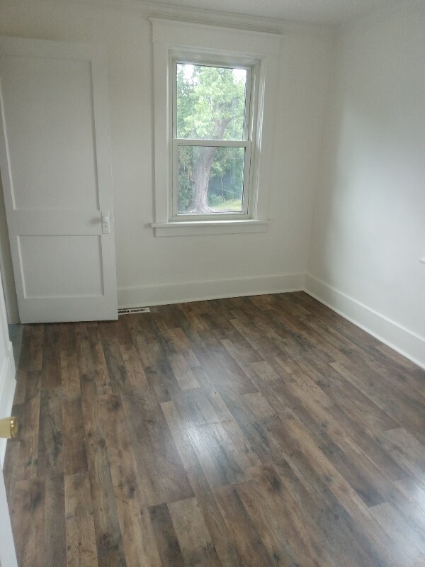 Foto del edificio - 578 Filbert Orient Rd