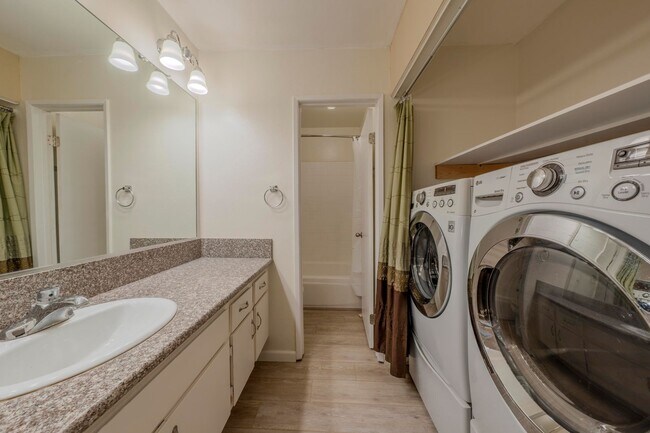 Foto del edificio - 101 West Riverdale Ave