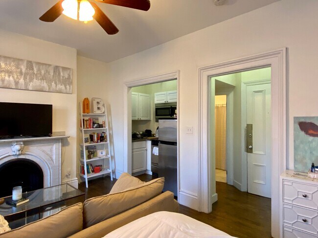 Foto del edificio - 90 Charles St