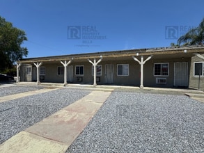 Building Photo - 609-611 1/2 Limited Ave