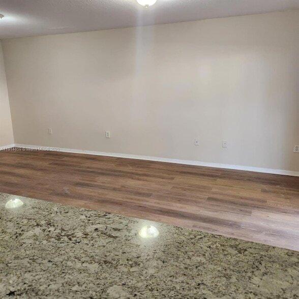 Foto del edificio - 14116 SW 260th St