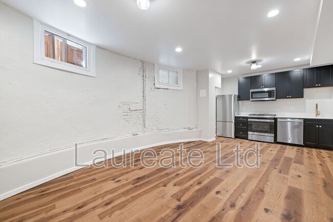 Building Photo - 1126 Lafayette St
