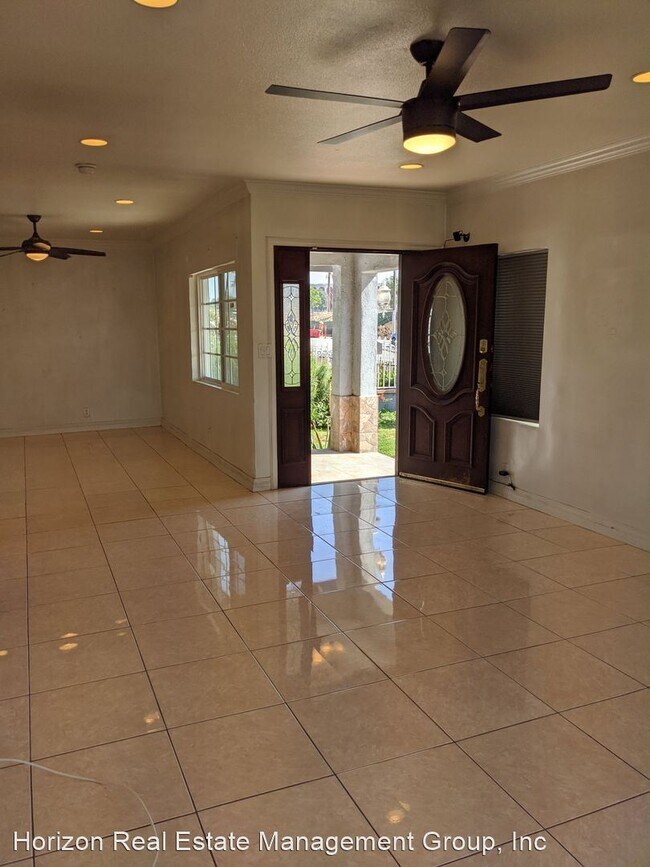 Foto del edificio - 617 E Buckthorn St