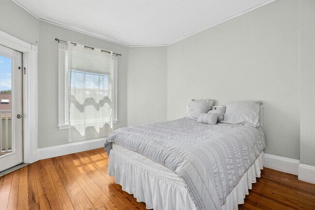 Foto del edificio - 28 Stanton Rd