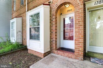 Building Photo - 13893 Oyster Point Ct
