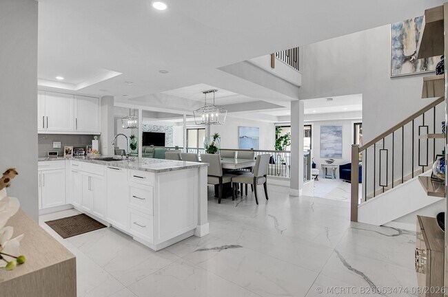 Building Photo - 4744 S Ocean Blvd