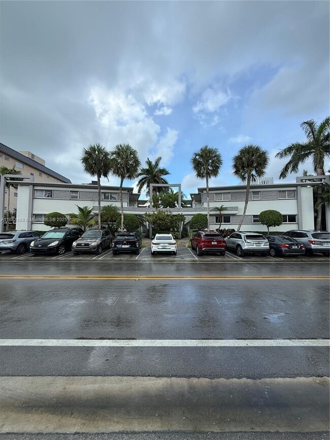 Building Photo - 1142 99th St