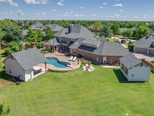 Building Photo - 18601 Wolf Creek Dr