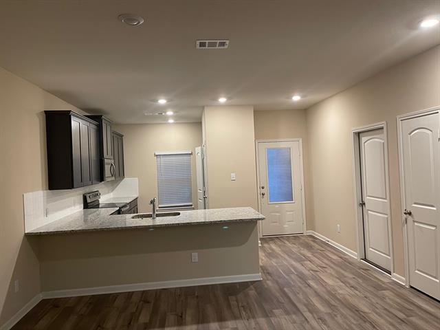 Foto del edificio - 314 Sweet Pea Ln