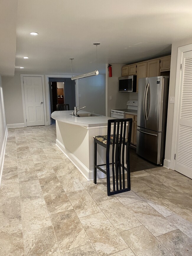 Kitchen Area - 1735 Park Rd NW