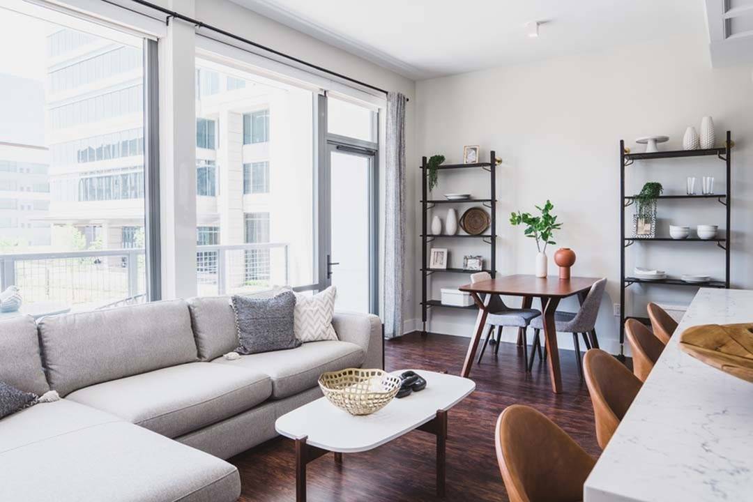 Desde impresionantes estudios hasta penthouses excelente con patio privado en la azotea, nuestra variedad de planos de planta te garantiza que no hay mal opciones para tu nuevo hogar en Buckhead. Imagina las posibilidades con Modera Old Ivy. - Modera Old Ivy