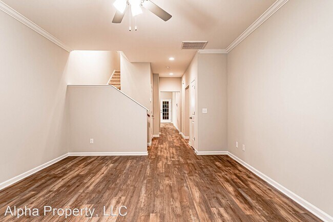 Building Photo - 4 br, 2.5 bath House - 303 Fern Hollow Way