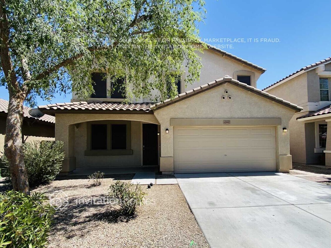 Foto principal - 45667 W Tucker Rd