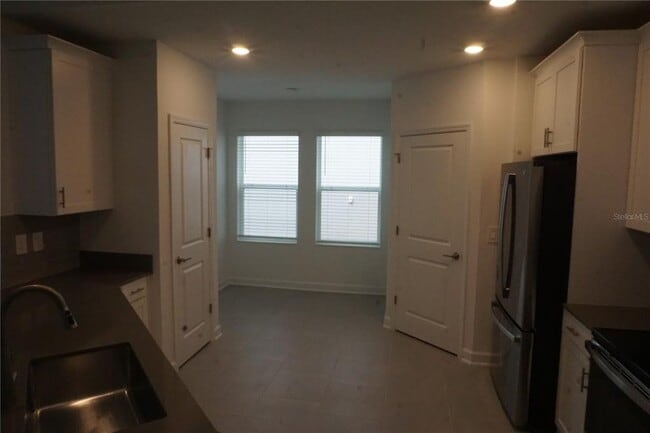 Building Photo - 5704 Stephens Rd