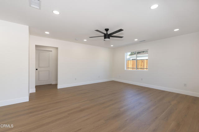 Foto del edificio - 5842 Satsuma Ave