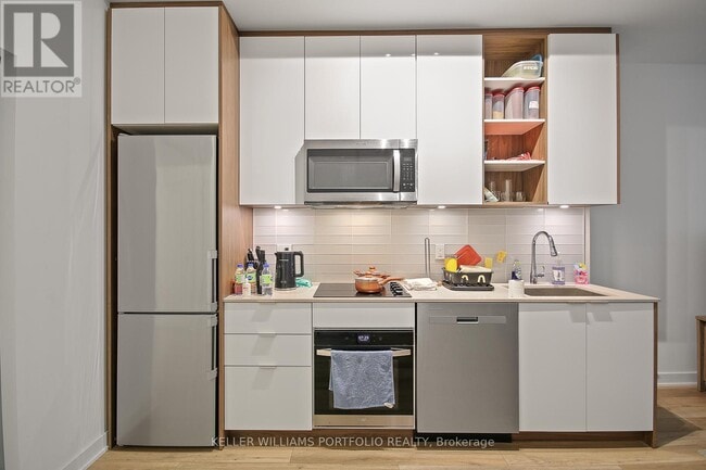 Building Photo - 543 Richmond St W