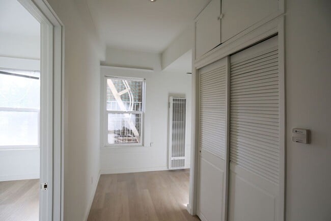 Building Photo - 2131 Fillmore St