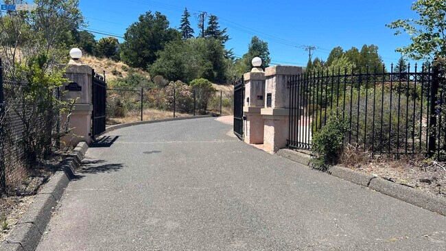 Foto del edificio - 25872 Five Canyons Pkwy