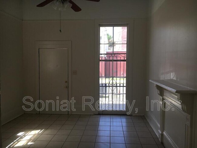 Building Photo - 3029 Iberville St