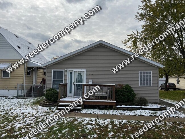 Building Photo - Updated 3 bedroom 2 bathroom ranch
