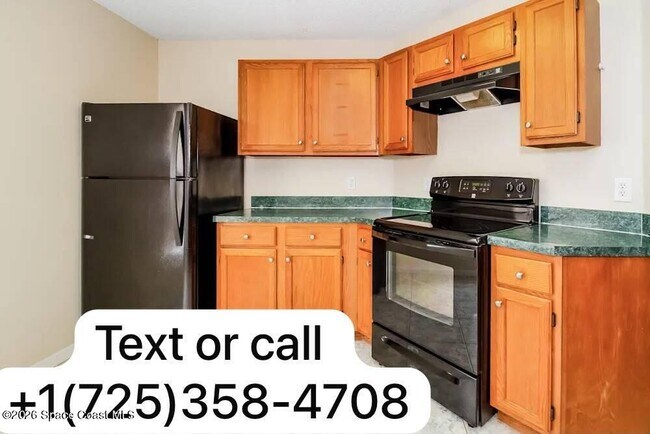 Foto del edificio - 9857 Red Clover Ave