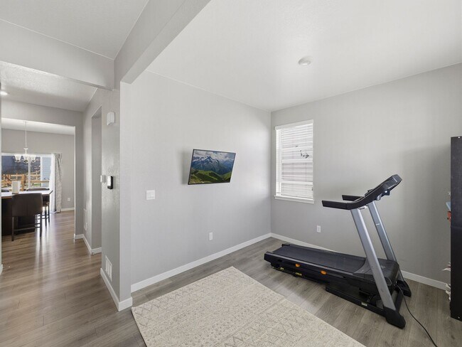 Foto del edificio - Newer 3-Bedroom Home with Fenced Yard, A/C, Attached Garage!