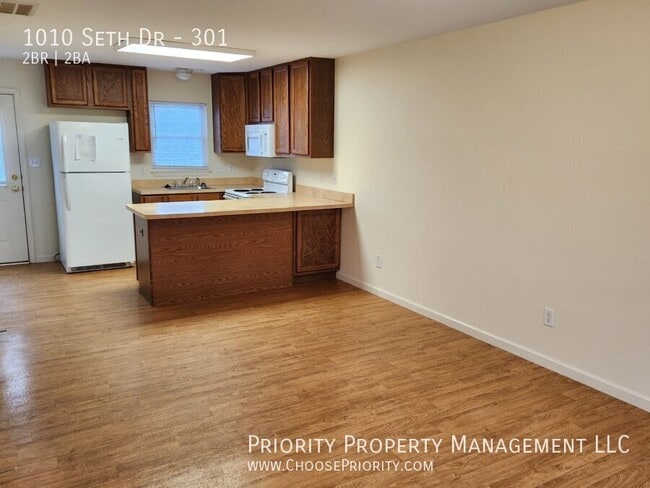 Building Photo - 1010 Seth Dr