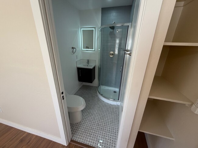 Foto del edificio - 1827 E Linden St