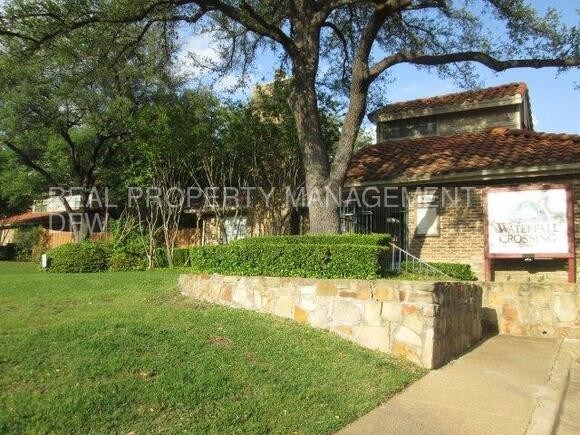 Foto principal - 897 Dublin Dr