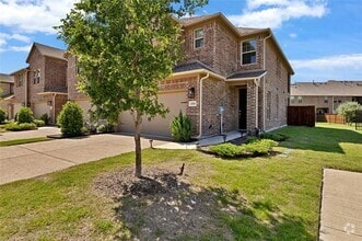 Building Photo - 1050 Keswick Dr