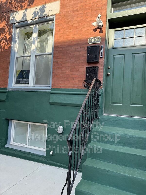Building Photo - 2009 S 17th St
