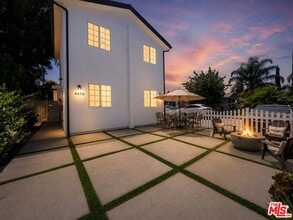 Building Photo - 6650 Valley Circle Blvd