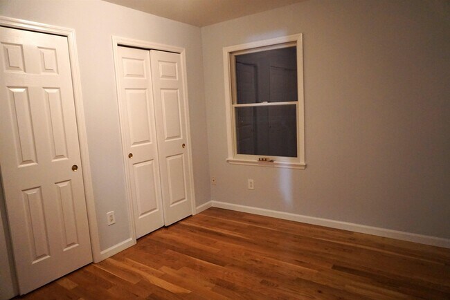 Building Photo - 278 Woodlawn Ave