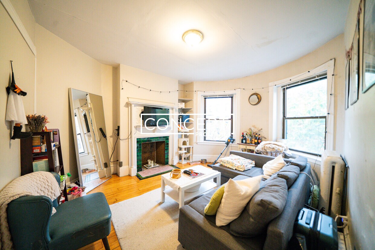 Primary Photo - 614 Columbus Ave