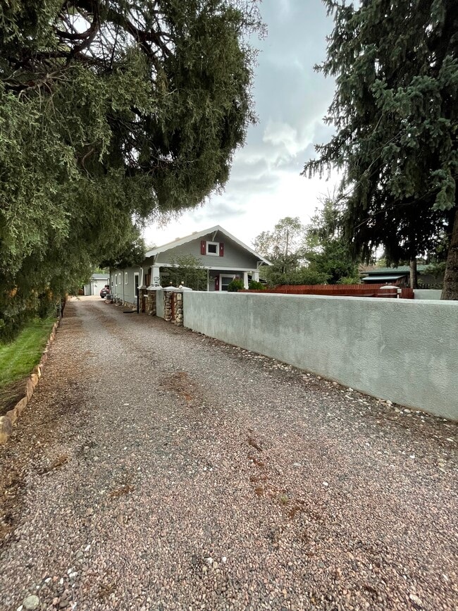 Building Photo - 2-12 Wolfe Ave