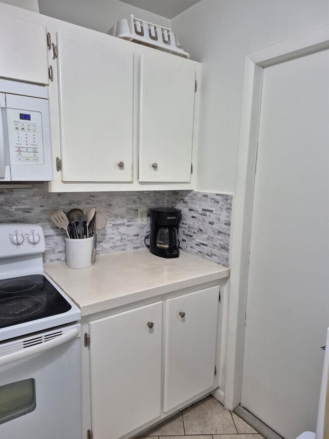 Foto del edificio - 560 SE 2nd Ave